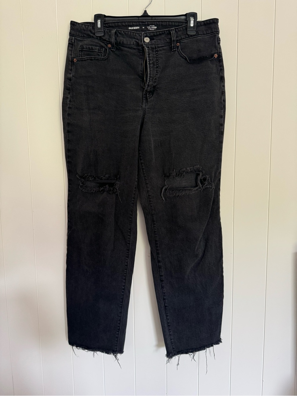 Old Navy Black Straight-Leg Distressed Jeans